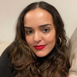 Meet your Posher, Roya